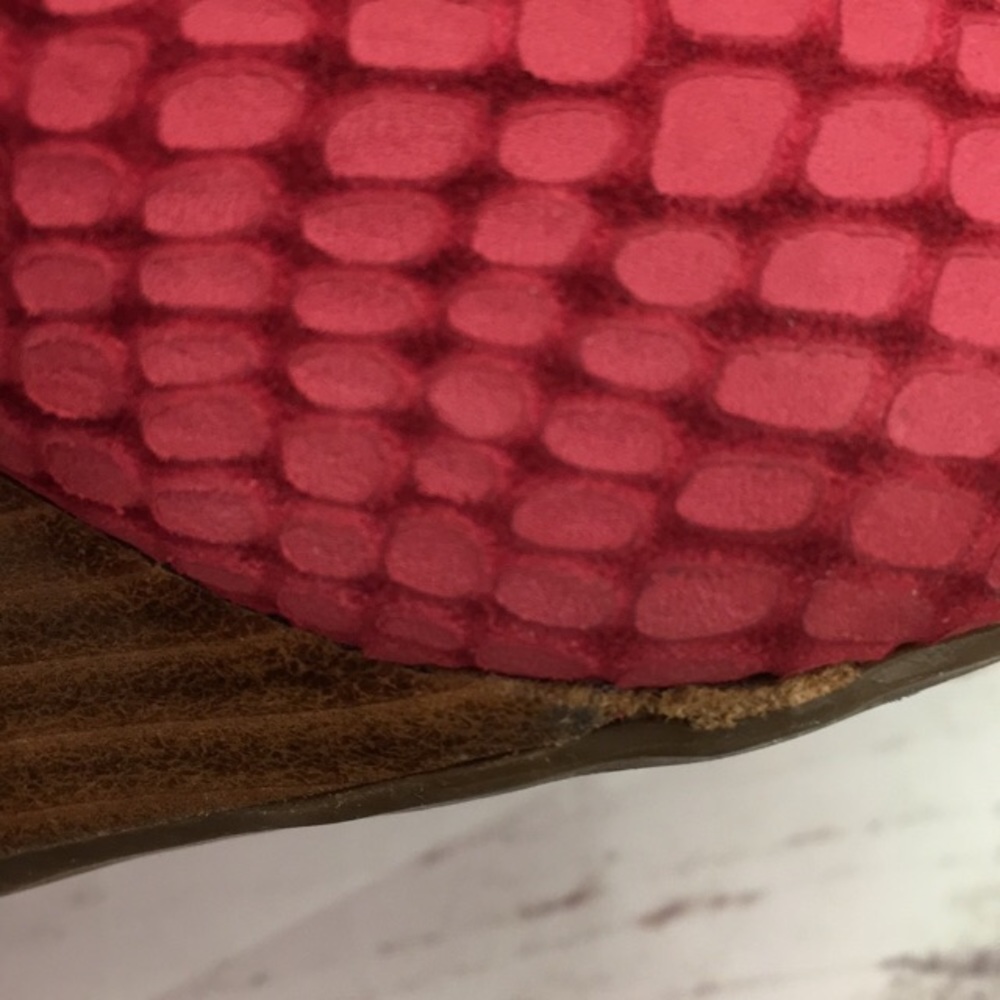 Max Studio Mecca Faux Alligator Wedges - Picture 16 of 16